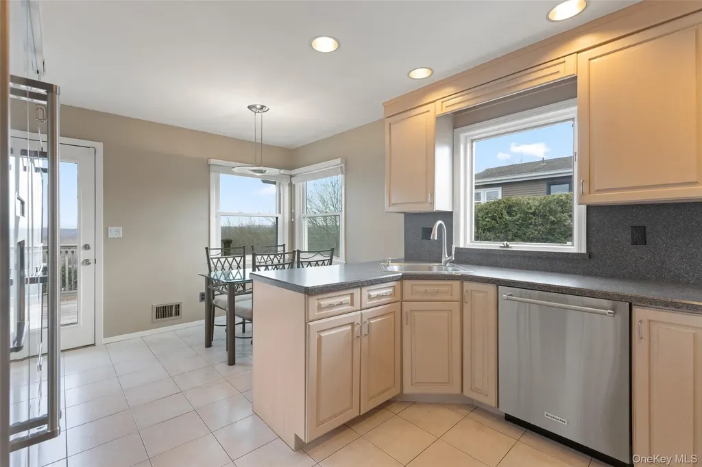 99 Lester Drive Tappan NY 10983