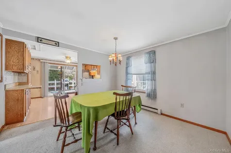191 Village Circle W Manorville NY 11949