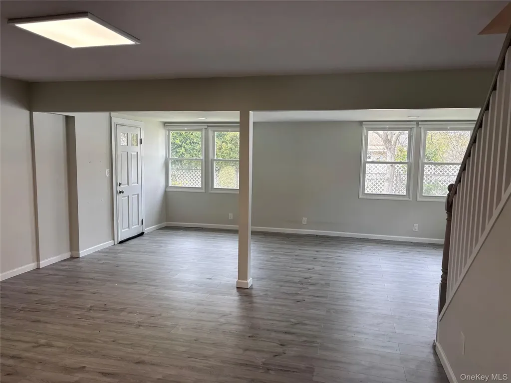 55 Acre Lane Hicksville NY 11801