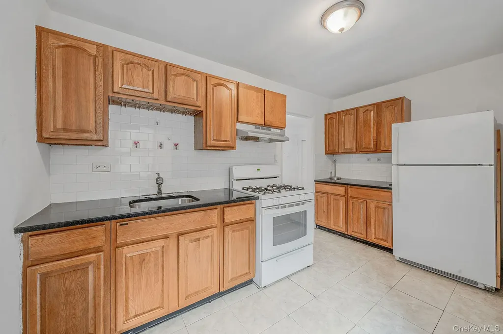 94-31 60th Avenue Elmhurst NY 11373