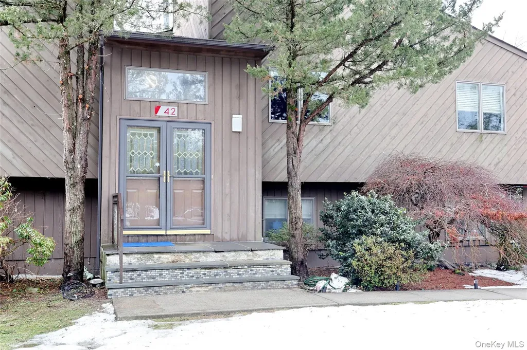 42 Cragmere Road Airmont NY 10901