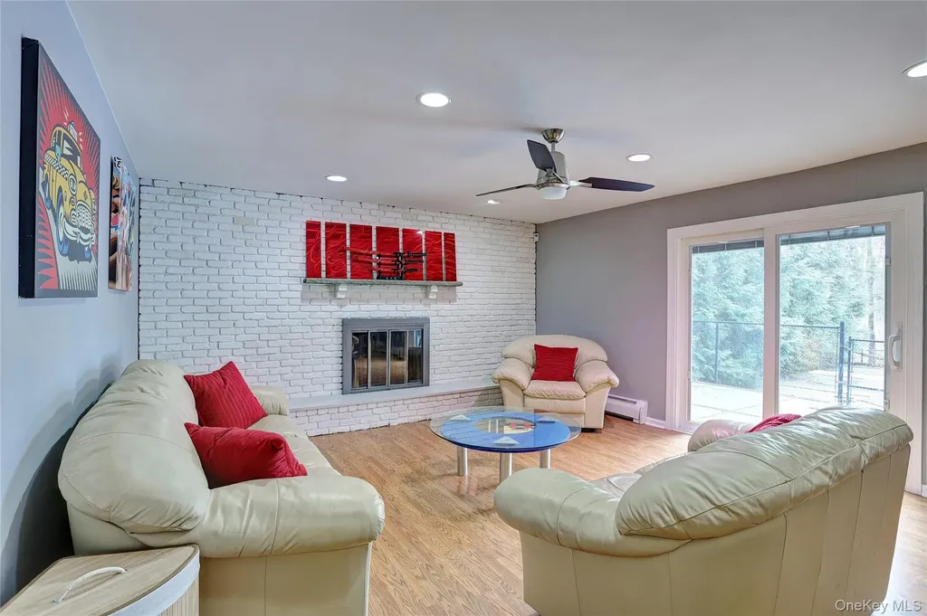 42 Cragmere Road Airmont NY 10901