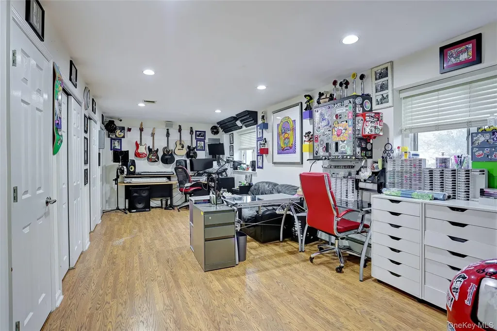42 Cragmere Road Airmont NY 10901