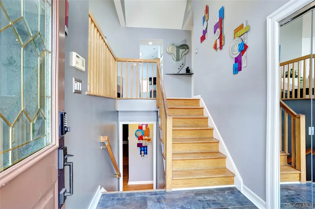 42 Cragmere Road Airmont NY 10901