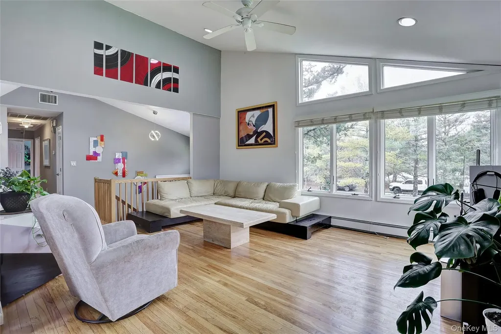 42 Cragmere Road Airmont NY 10901