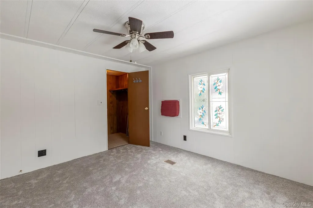 525 Riverleigh Avenue Riverhead NY 11901