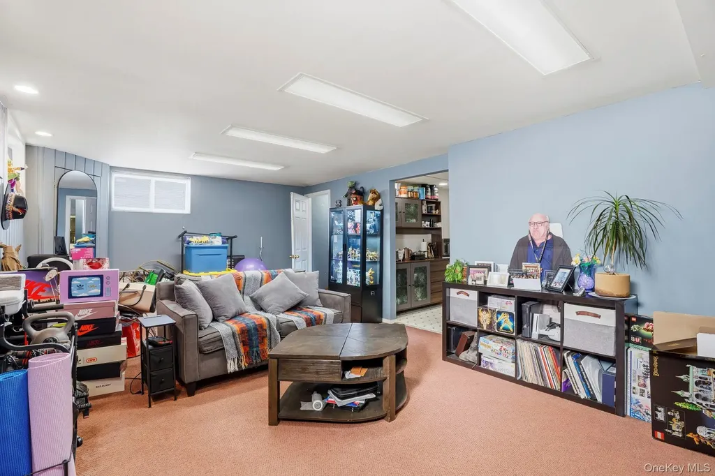 59 Homecrest Court Oceanside NY 11572