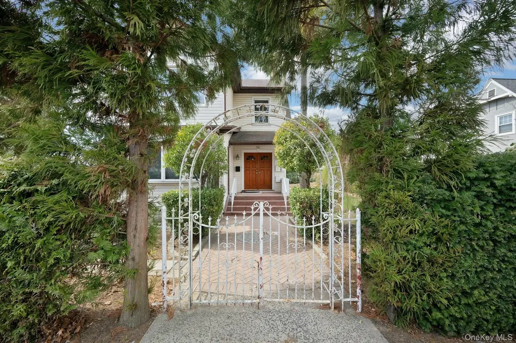 56 Stephenson Boulevard New Rochelle NY 10801