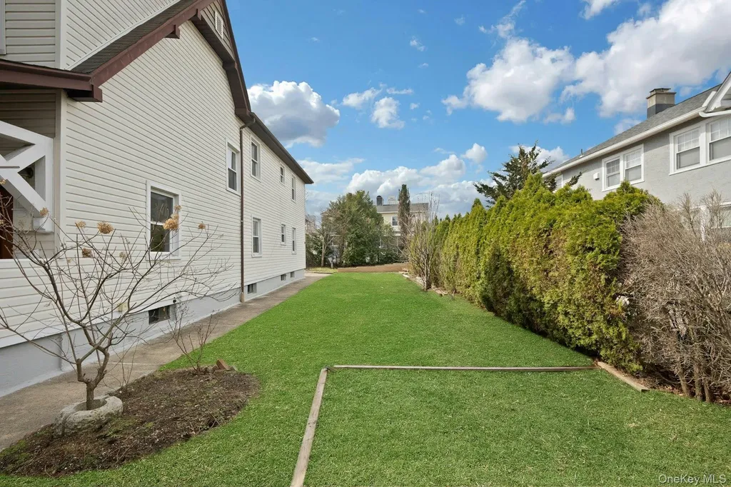 56 Stephenson Boulevard New Rochelle NY 10801