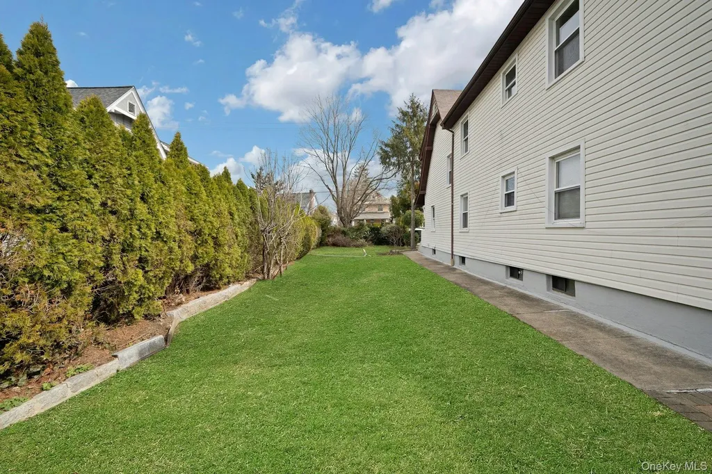 56 Stephenson Boulevard New Rochelle NY 10801