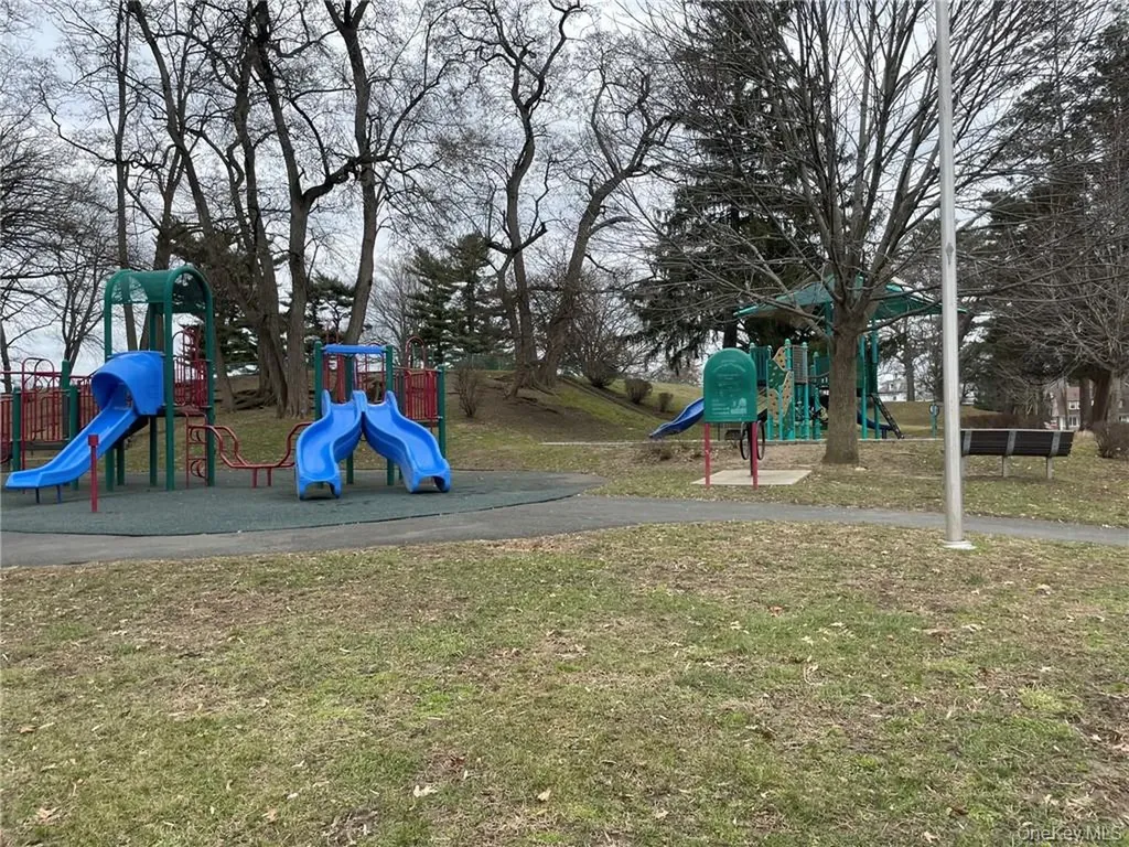 56 Stephenson Boulevard New Rochelle NY 10801