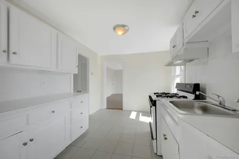 56 Stephenson Boulevard New Rochelle NY 10801