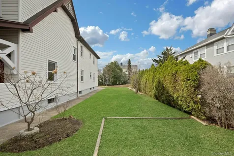 56 Stephenson Boulevard New Rochelle NY 10801