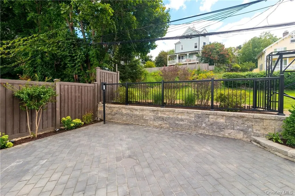 86 Main Street Dobbs Ferry NY 10522