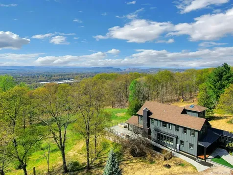 20 Old Stone Road Valley Cottage NY 10989