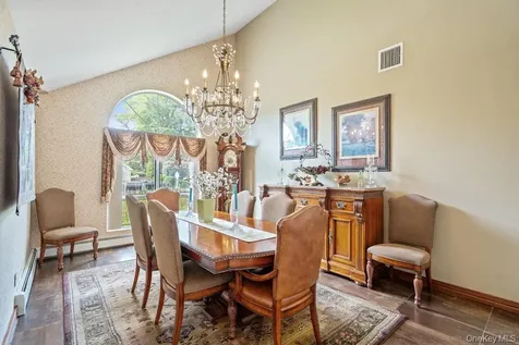 9 Defeo Court Deer Park NY 11729