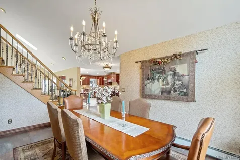 9 Defeo Court Deer Park NY 11729