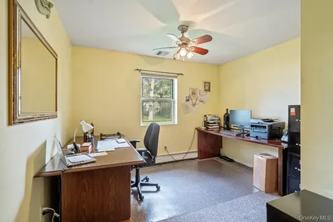 9 Defeo Court Deer Park NY 11729