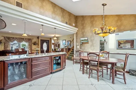 9 Defeo Court Deer Park NY 11729