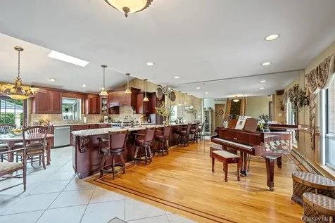 9 Defeo Court Deer Park NY 11729