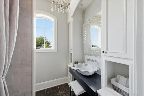 7 Sexton Drive West Islip NY 11795