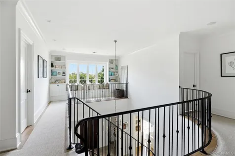 7 Sexton Drive West Islip NY 11795