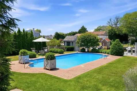 7 Sexton Drive West Islip NY 11795