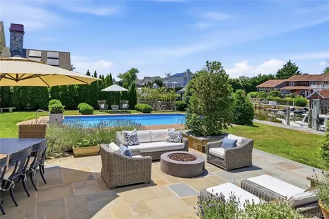 7 Sexton Drive West Islip NY 11795