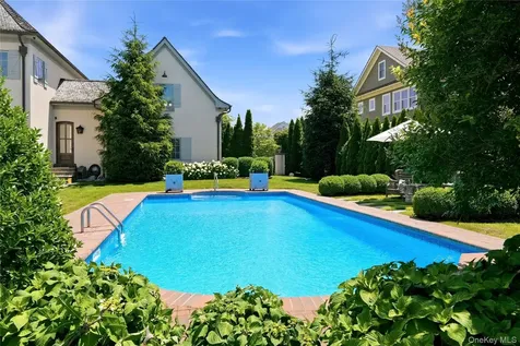 7 Sexton Drive West Islip NY 11795