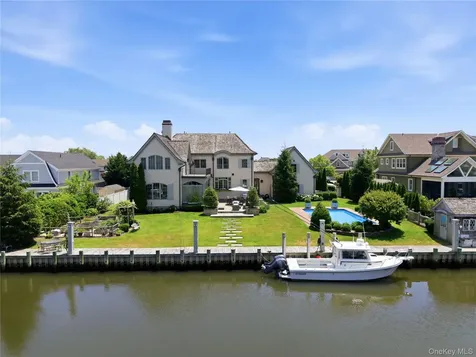 7 Sexton Drive West Islip NY 11795