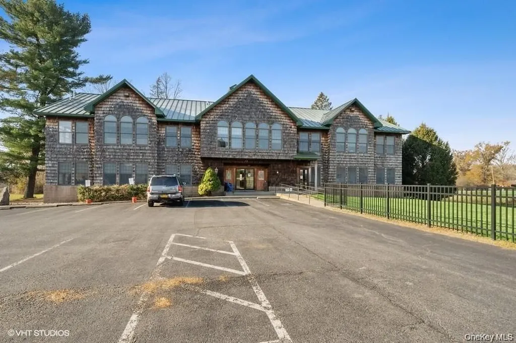 100 Egbertson Road Campbell Hall NY 10916
