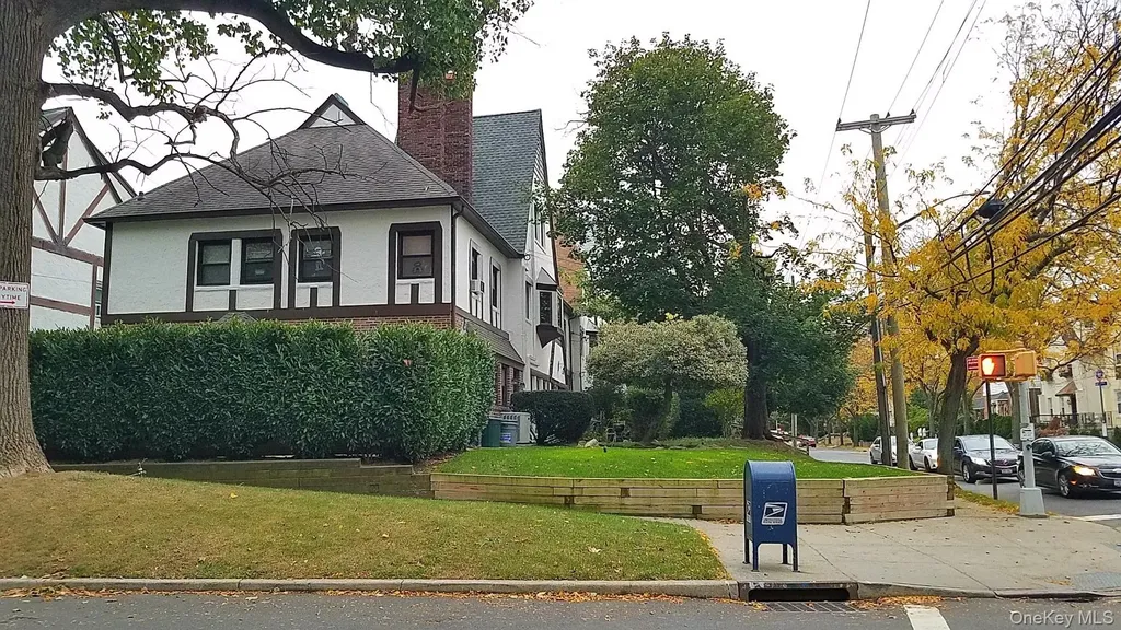 2901 Bell Boulevard Bayside NY 11360