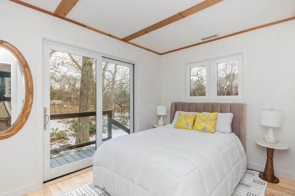 9 Helens Lane Southampton NY 11968
