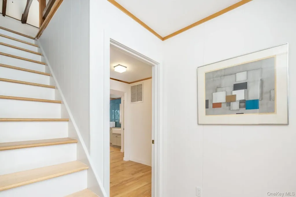 9 Helens Lane Southampton NY 11968