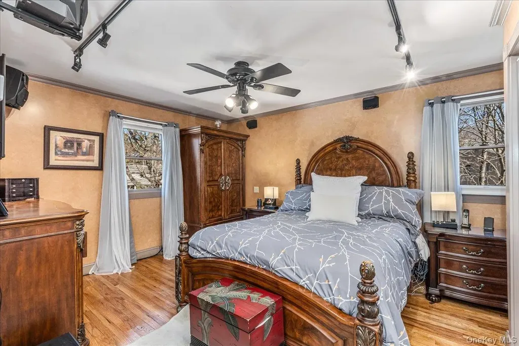4 Andover Place Huntington NY 11743
