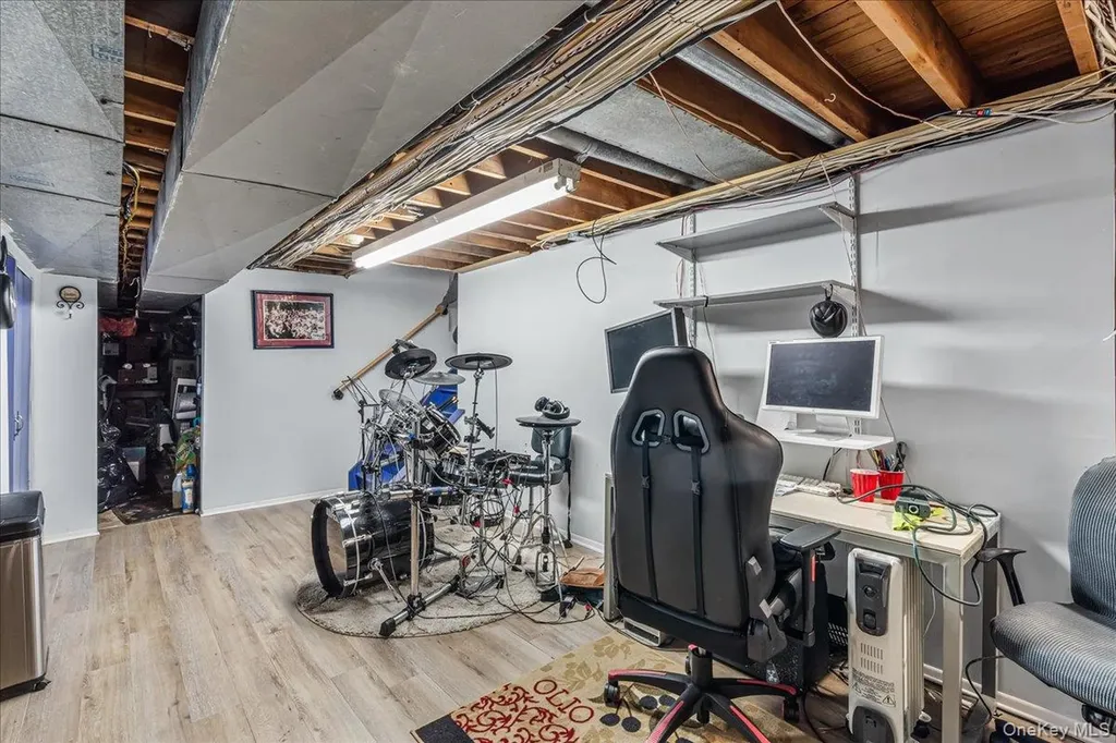 4 Andover Place Huntington NY 11743