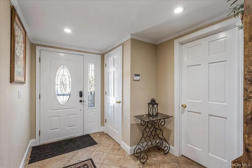 4 Andover Place Huntington NY 11743