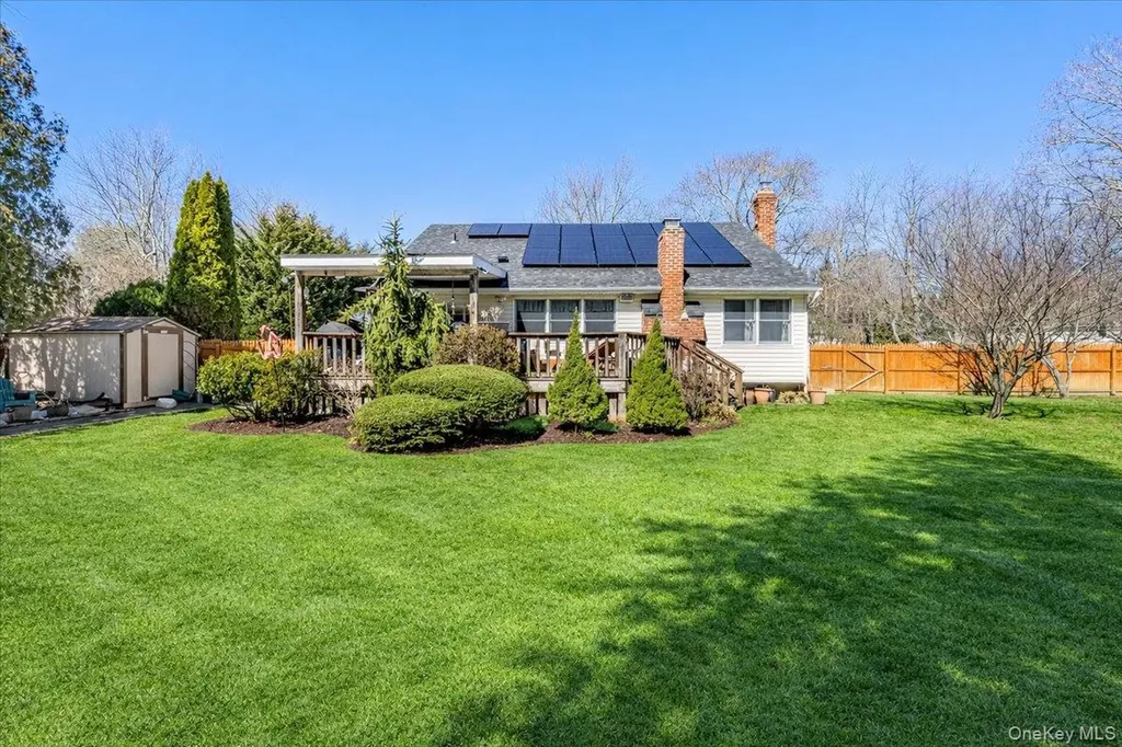 4 Andover Place Huntington NY 11743