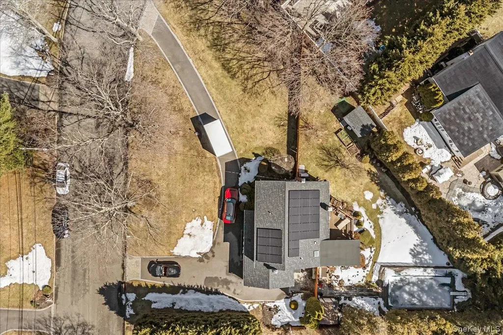 4 Andover Place Huntington NY 11743