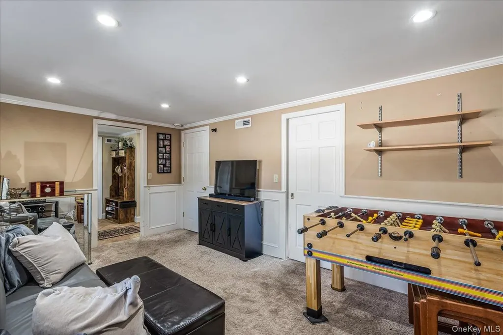 4 Andover Place Huntington NY 11743