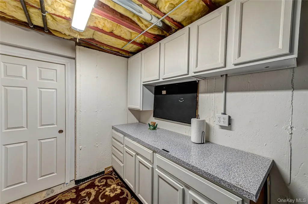 78 Cranberry Circle Medford NY 11763