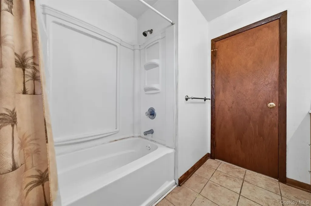 5 Loch Invar Lane Middletown NY 10941