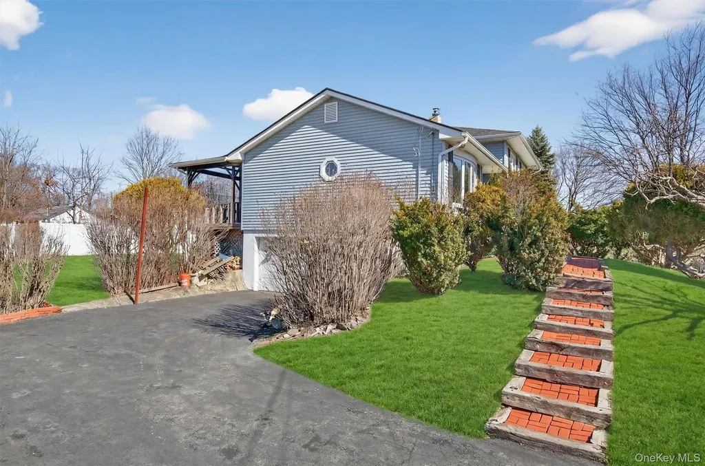 5 Loch Invar Lane Middletown NY 10941