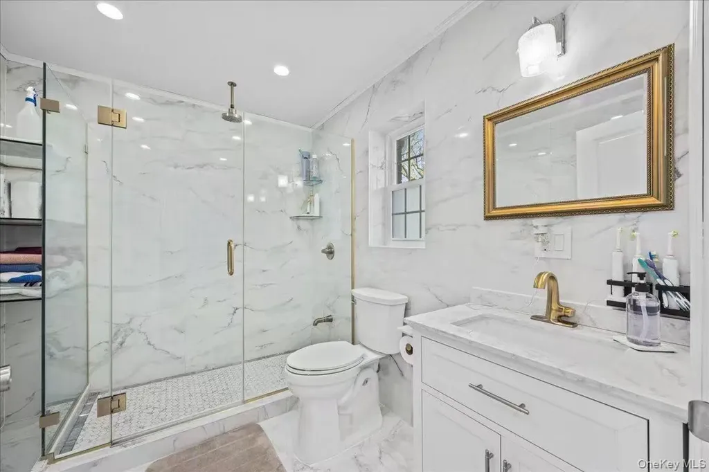642 Lenore Lane Elmont NY 11003