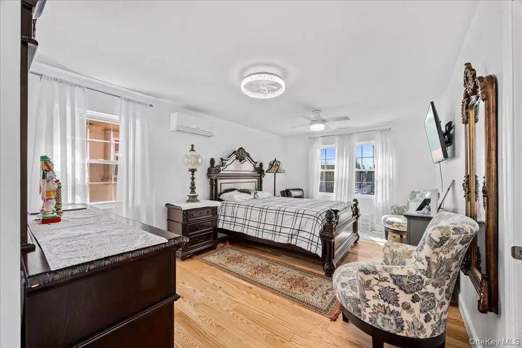 642 Lenore Lane Elmont NY 11003