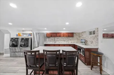 642 Lenore Lane Elmont NY 11003