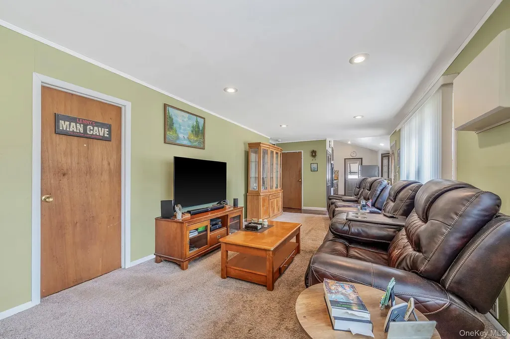 156 Gibbs Road Central Islip NY 11722
