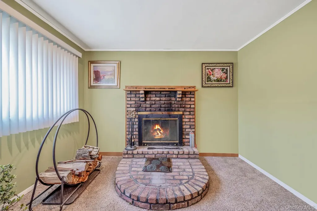 156 Gibbs Road Central Islip NY 11722