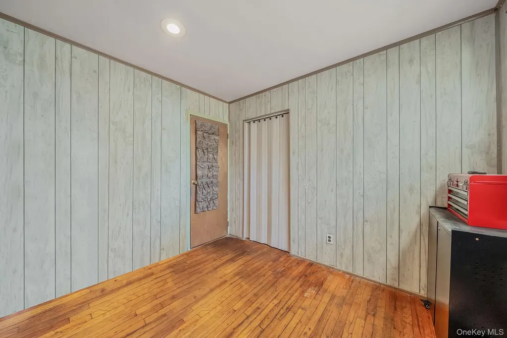 156 Gibbs Road Central Islip NY 11722