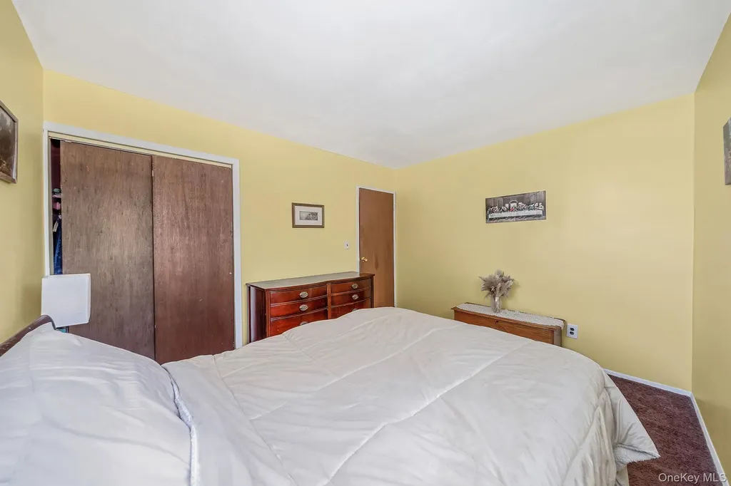 156 Gibbs Road Central Islip NY 11722